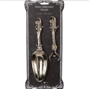 Skull Bar Tool Set Silver NWT from Well Dressed Home